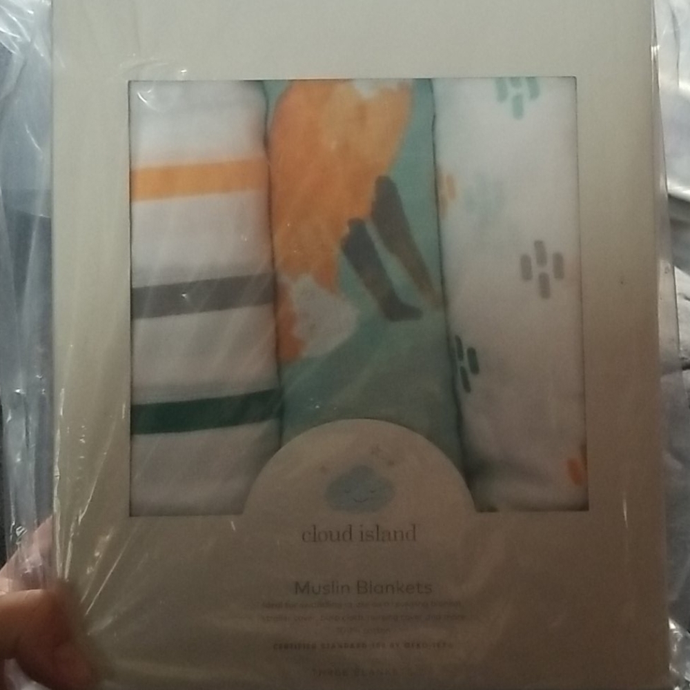 Cloud Island Muslin Swaddle Blankets fox NWT